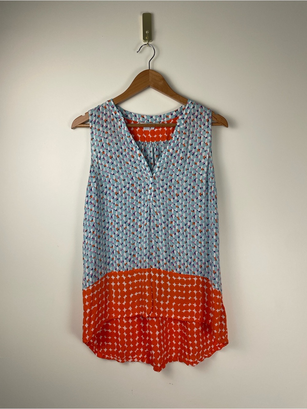 Boden Blue Patterned and Orange Colorblock Sleeveless V-Neck Top - Picture 2 of 7